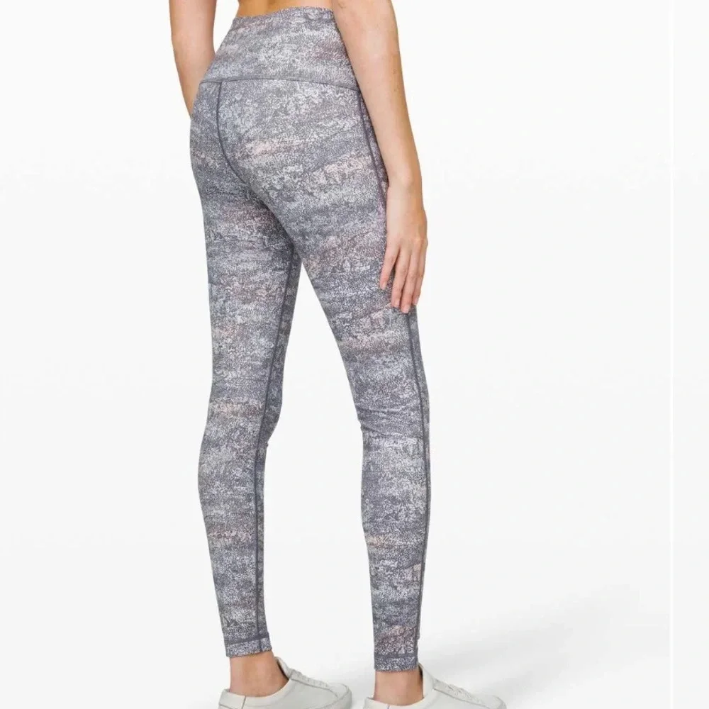 Lululemon Wunder Under High-Rise Tight 28
